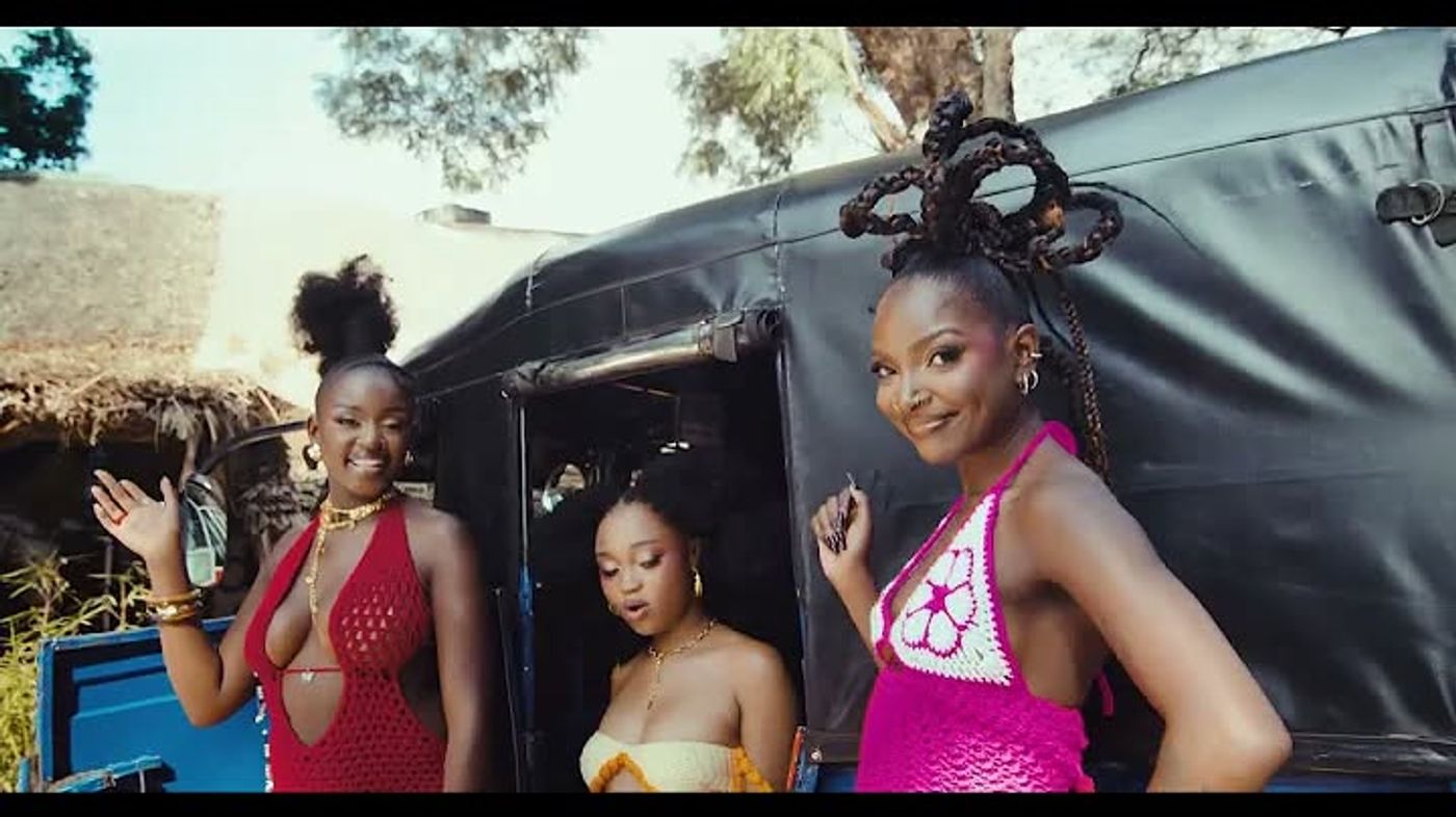 We Are Nubia & Xenia Manasseh - Longo Longo (Official Music Video), via YouTube Video Feed https://timkiem.click/watch.php?hl=VN&v=2oxQU51KsmA